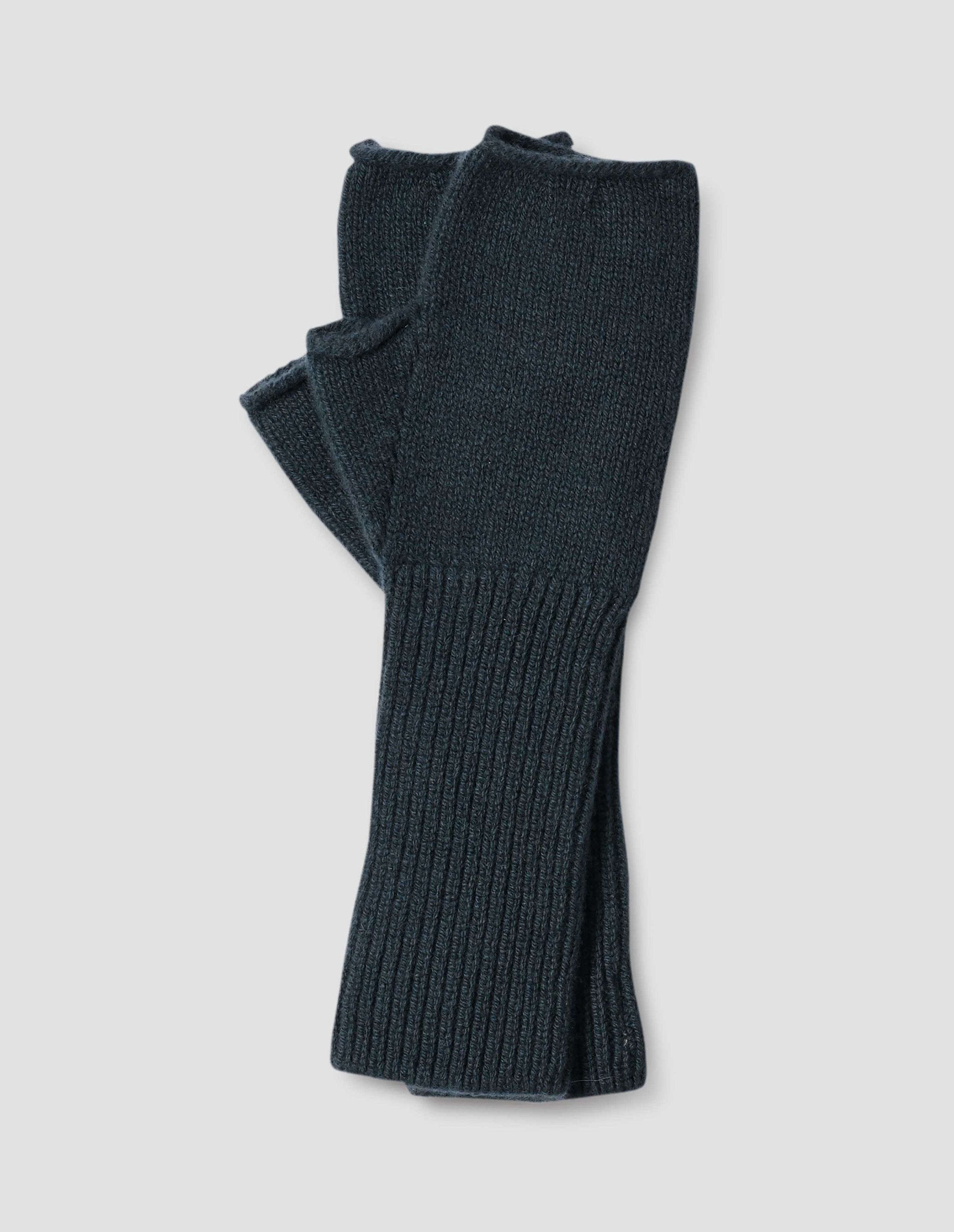 LONG CUFF FINGERLESS MITTEN